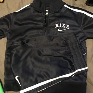 Nike outfit size 18 months